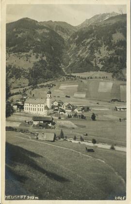 Neustift mit Blick ins Bachertal und Hohen Burgstall (2611m)