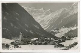 Neustift mit Blick auf den Gletscher Winter