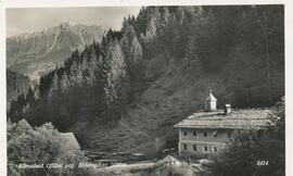 Gasthof Bärenbad (1252m) mit Elferspitze (2499m)