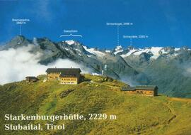 Starkenburger Hütte (2229m) mit Bergpanorama