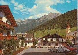 Neustift Dorf mit &quot;Roman?s Stuben&quot; Blick zur Oberen Gasse