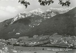 Neder und Kampl mit Blick auf die Serles (2719m)