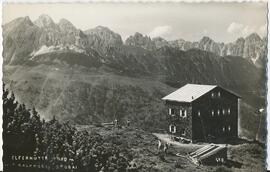 Elferhütte (2080m) mit Kalkkögeln