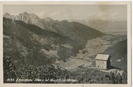 Elferhütte mit Blick zur Nordkette