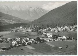 Blick über Neder und Kampl mit Telfes zur Nordkette