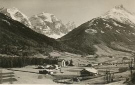 Blick nach Kampl zum Pinnistal und Elfer