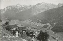 Blick auf die Karnallhöfe und Neustift