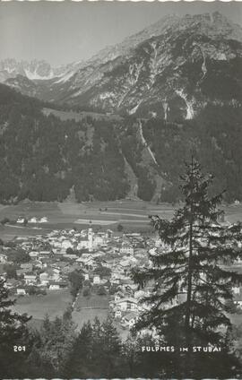 Fulpmes mit Blick zur Schlick
