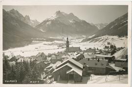 Fulpmes mit Blick zum Elfer und Gletscher