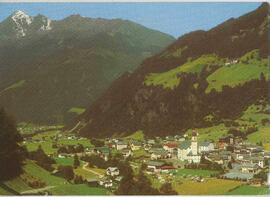 Neustift mit Blick zur Brennerspitze (2882m)