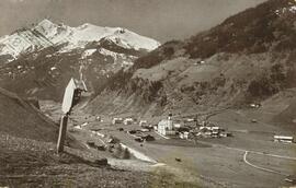 Neustift mit Blick Brennerspitze (2877m)