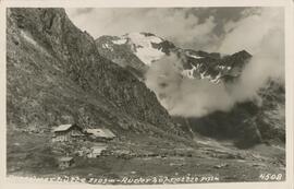 Dresdner Hütte (2303m) mit Ruderhofspitze (3472m)