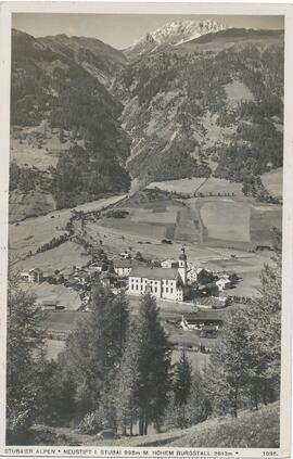 Neustift mit Blick ins Bachertal und Hohen Burgstall (2611m)