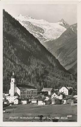 Neustift (993m) mit Zuckerhütl (3511m)