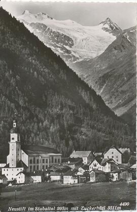 Neustift mit Blick auf Gletscher