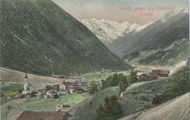 Neustift mit Blick auf den Hacklhof und den Gletscher