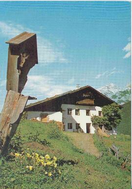 Bauernhof mit Marterl