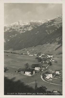 Blick über die Scheibe nach Neustift mit Serles