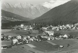 Blick über Neder nach Kampl zur Nordkette