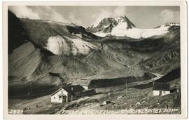 Dresdner Hütte (2308m) mit Schaufelspitze (3333m)