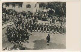 Erstkommunion mit Musikkapelle am Neustifter Dorfplatz