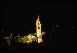 Kirchturm bei Nacht