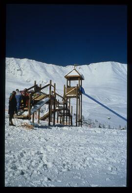 Kinder im Winter