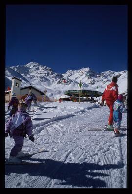 Kinder im Winter