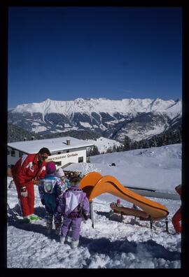 Kinder im Winter