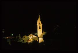 Kirchturm bei Nacht