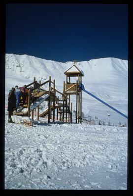 Kinder im Winter