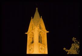 Kirchturm bei Nacht