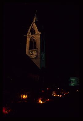 Friedhof bei Nacht